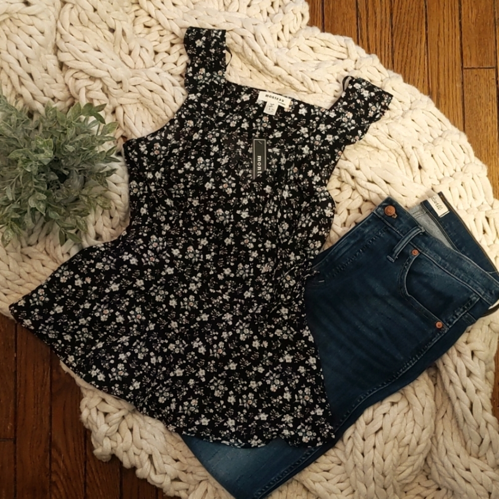 NWT Monteau Wrap Floral Top Large